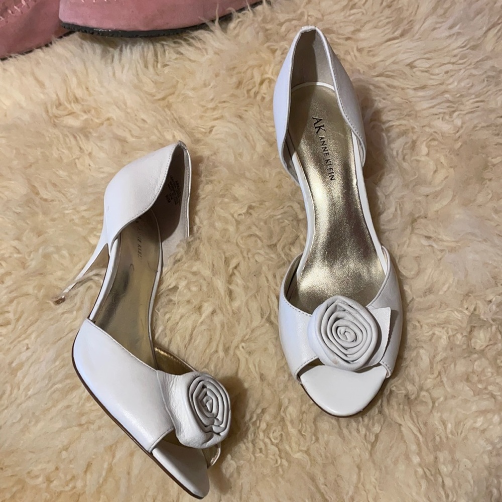 New Anne Klein leather shoes